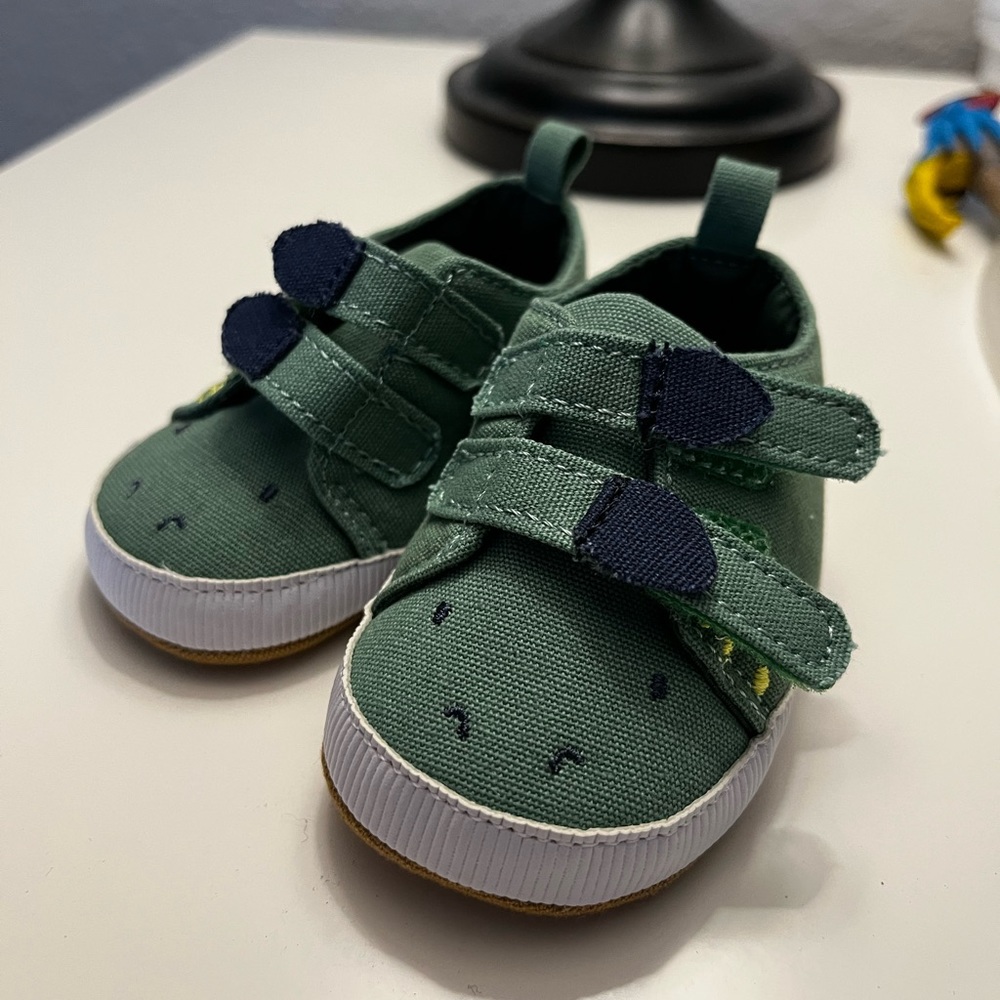 Baby boy shoes dinosaur